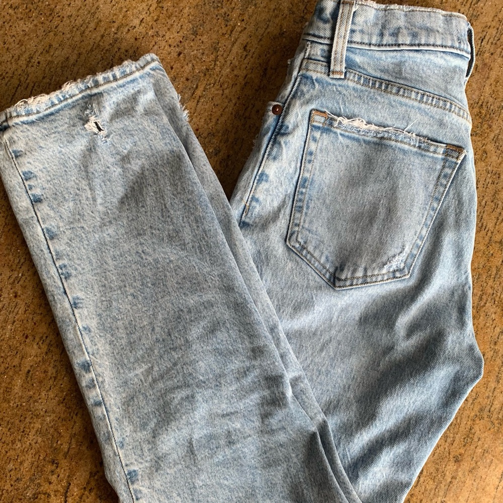 Abercrombie & Fitch 90s Ultra High Rise Jean